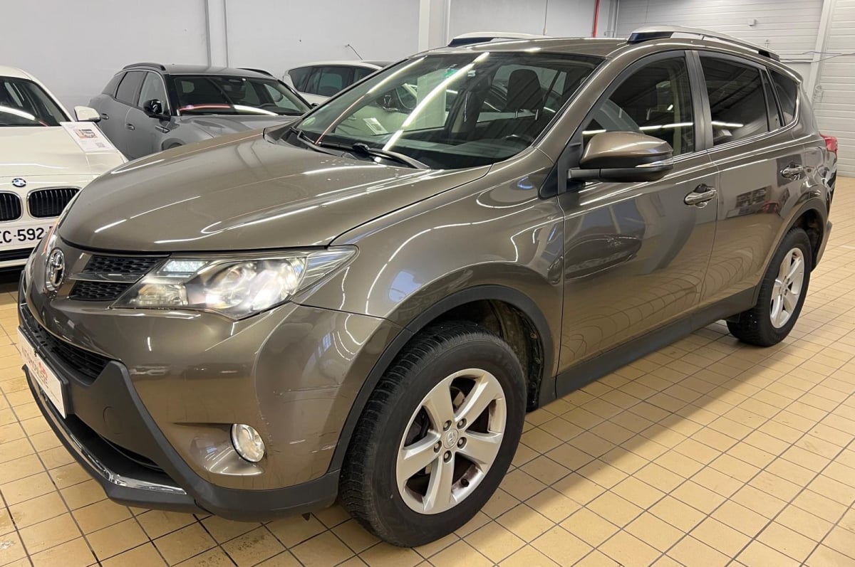 Toyota RAV4 IV 150 D-4D FAP LIFE EDITION 4WD — 2