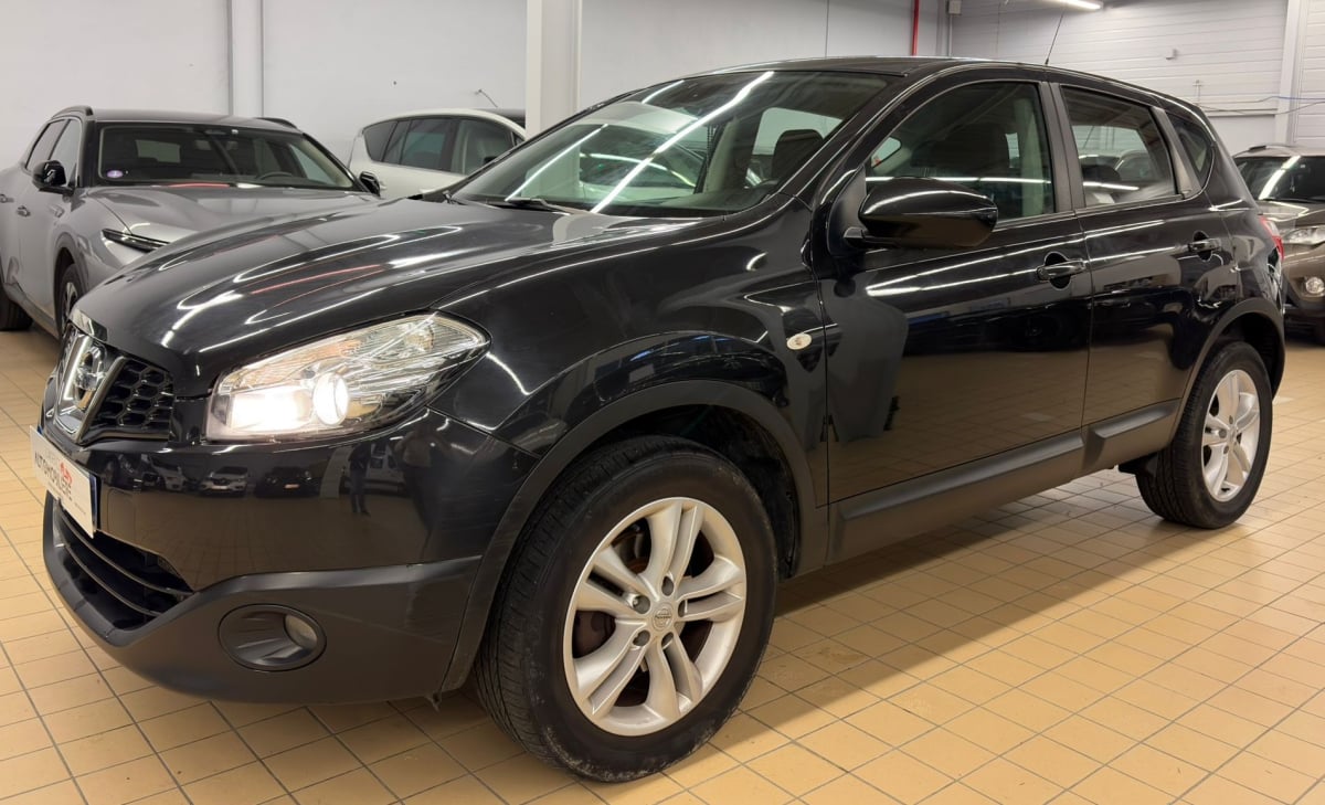 Nissan Qashqai (2) 1.6 DCI 130 STOP/START SYSTEM CONNECT EDITION — 1