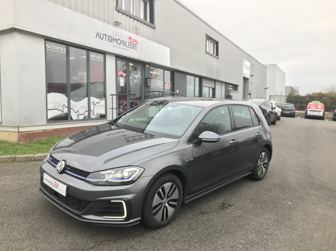 Volkswagen Golf GTE 1.4 TSI 204 Hybrid 150 cv Boîte auto — 1