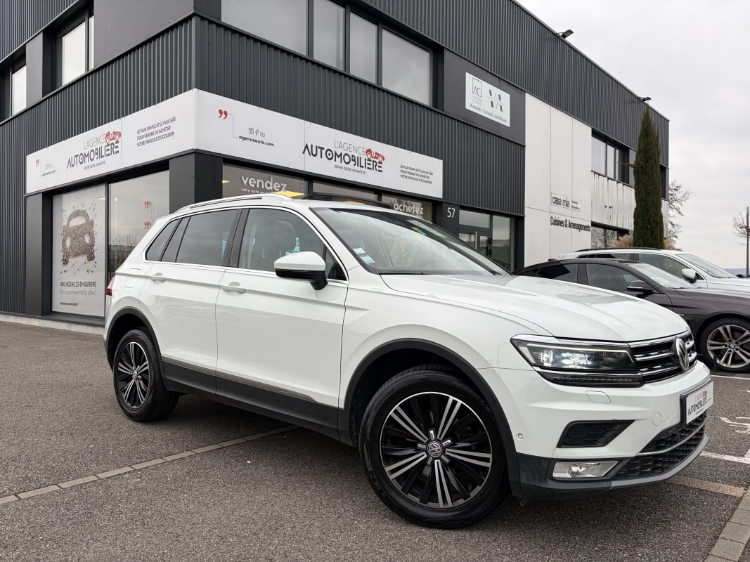 Volkswagen Tiguan 2.0 TDI 150 4MOTION CARAT EXCLUSIVE - GARANTIE 12 MOIS — 1