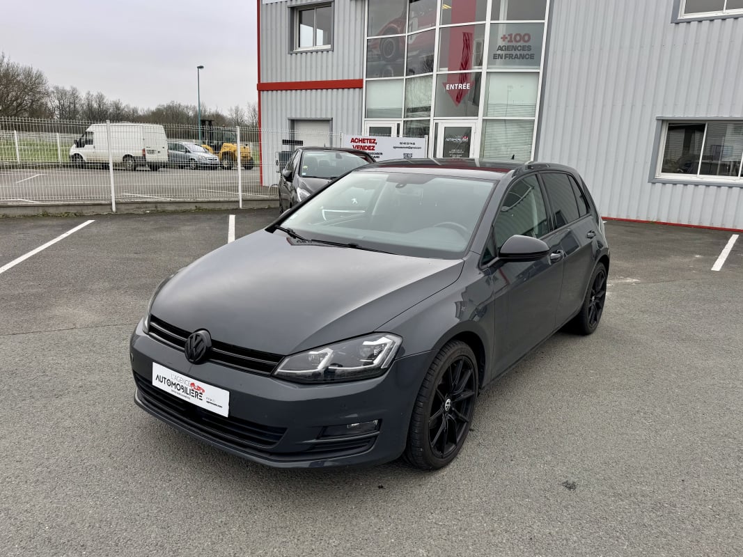 Volkswagen Golf VII 1.6 TDI 105 BlueMotion Technology Confortline Business — 1