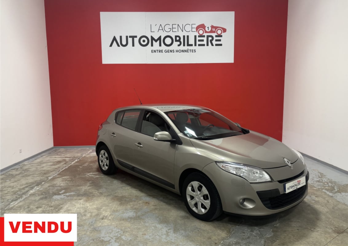 Renault Megane RENAULT MEGANE III 1.5 DCI 85 EXPRESSION + ATTELAGE — 1