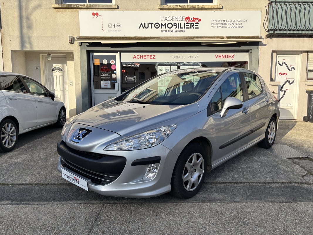Peugeot 308 1.6 HDi 90 cv - Confort Pack - 2ème main — 1