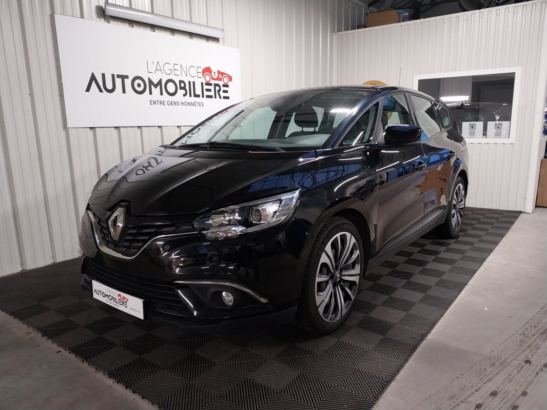 Renault Grand Scenic 1.5 DCI 110 LIFE — 1