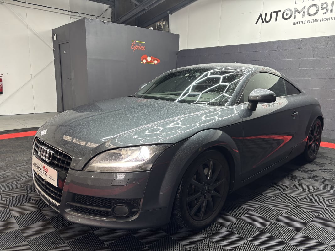 Audi TT S LINE