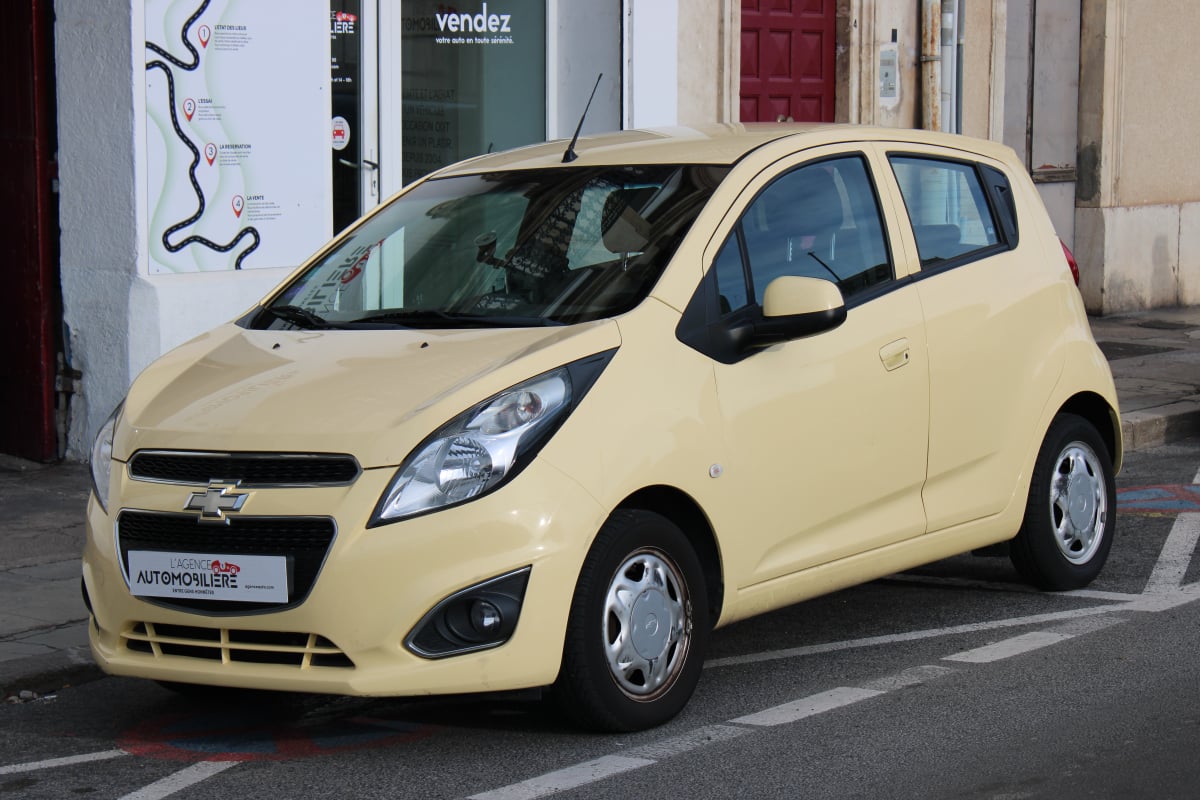 Chevrolet Spark 1.0 70 ( Radio, Vitres électriques, Moteur à chaîne ... ) — 1