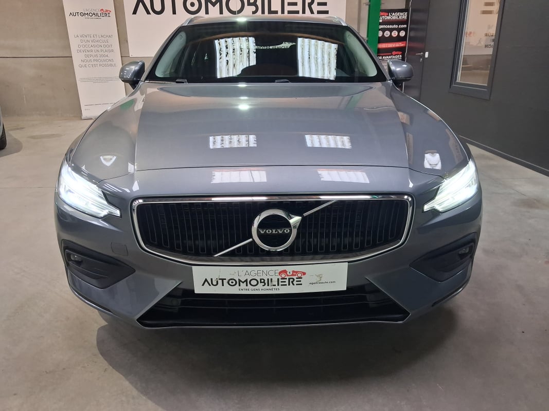 Volvo V60 2.0 B4 Momentum Pro Geartronic Cuir,caméra. — 2