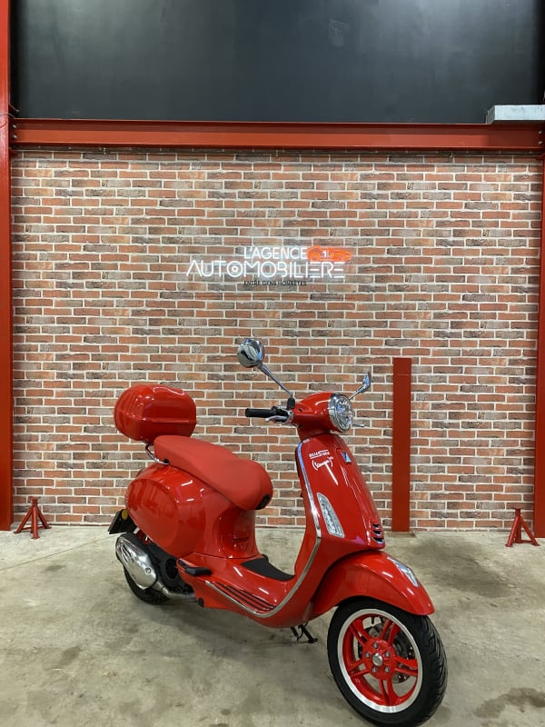 Vespa PRIMAVERA 125 T3 PIAGGIO Vespa Primavera RED 125cc — 1