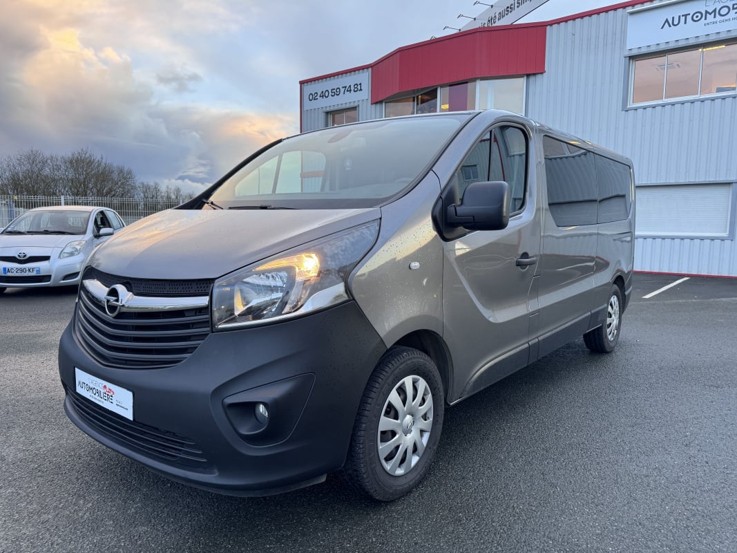 Opel Vivaro COMBI L2 1.6 CDTI 125 9 PLACES DESIGN EDITION — 1