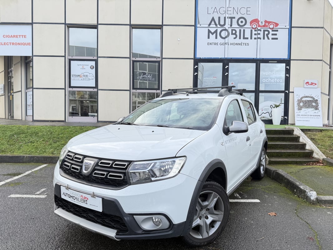 Dacia Sandero 0.9 TCE 90 STEPWAY — 1