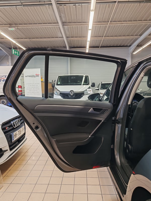 Volkswagen Golf VII 2.0 TDI 150 CARAT 4MOTION R-LINE GARANTIE 3 MOIS — 29