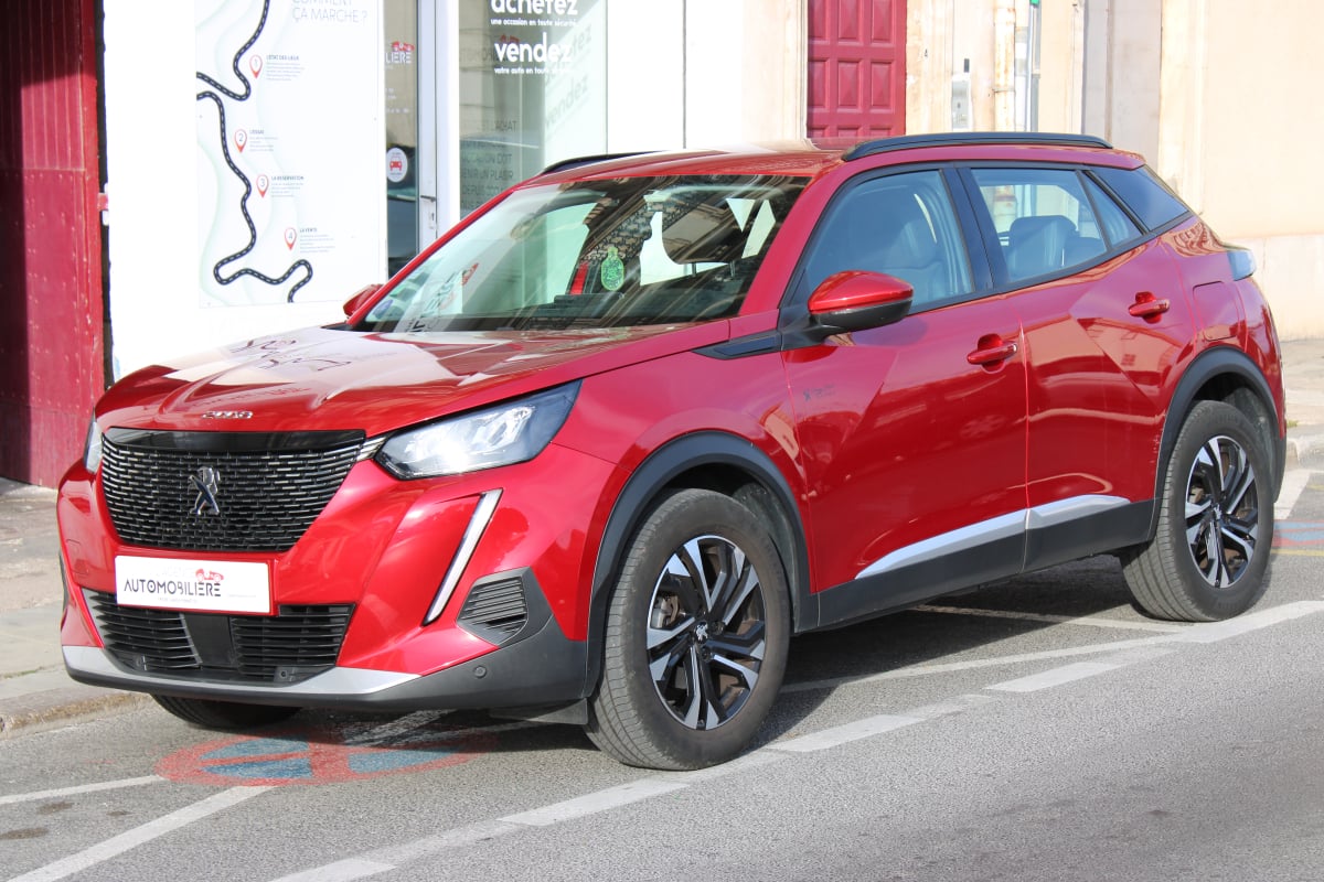 Peugeot 2008 GENERATION-II - 130 ALLURE START-STOP ( Carplay, Caméra de recul, Attelage ... ) — 1