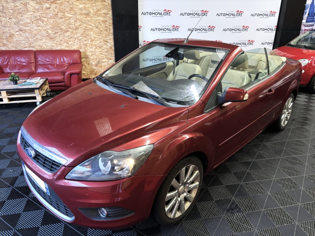 Ford Focus CC 2 Litres TDCI finition pininfarina — 1