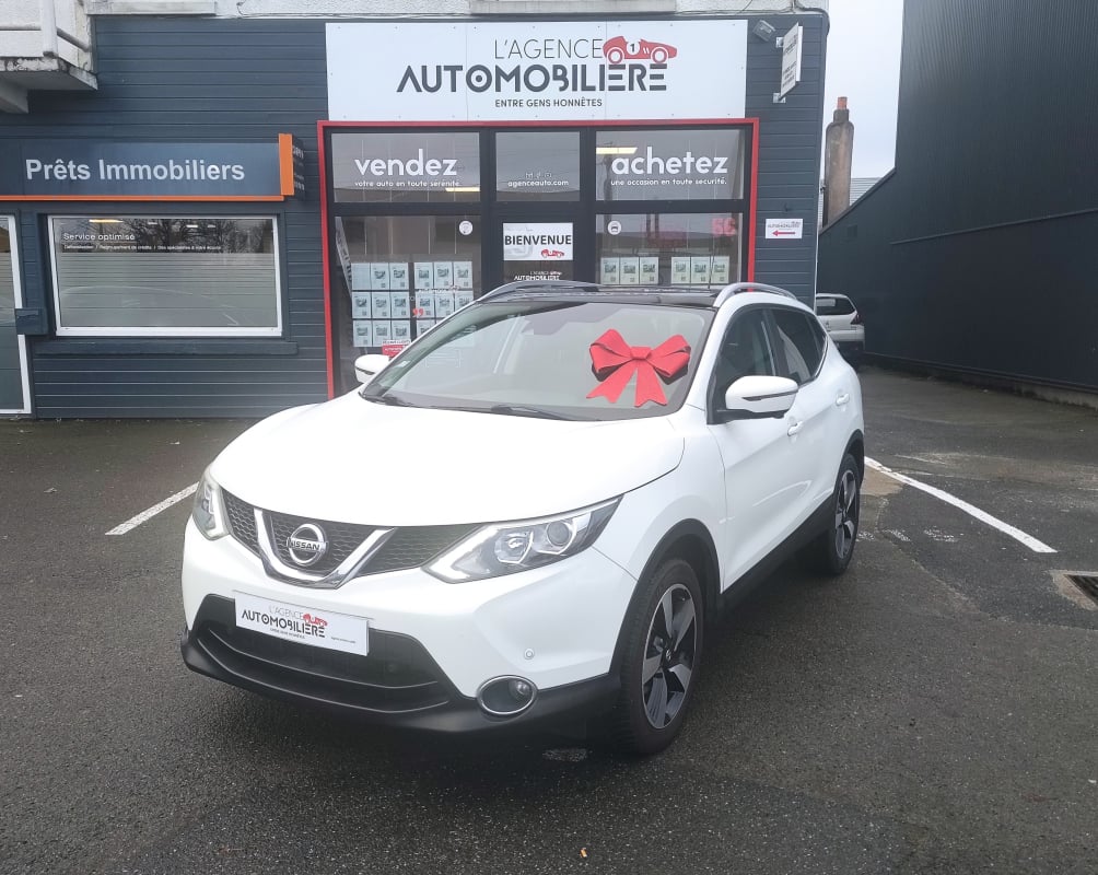 Nissan Qashqai 1.6 Dci 130 ch BVM6 2WD Connect Edition (Toit Pano) — 1