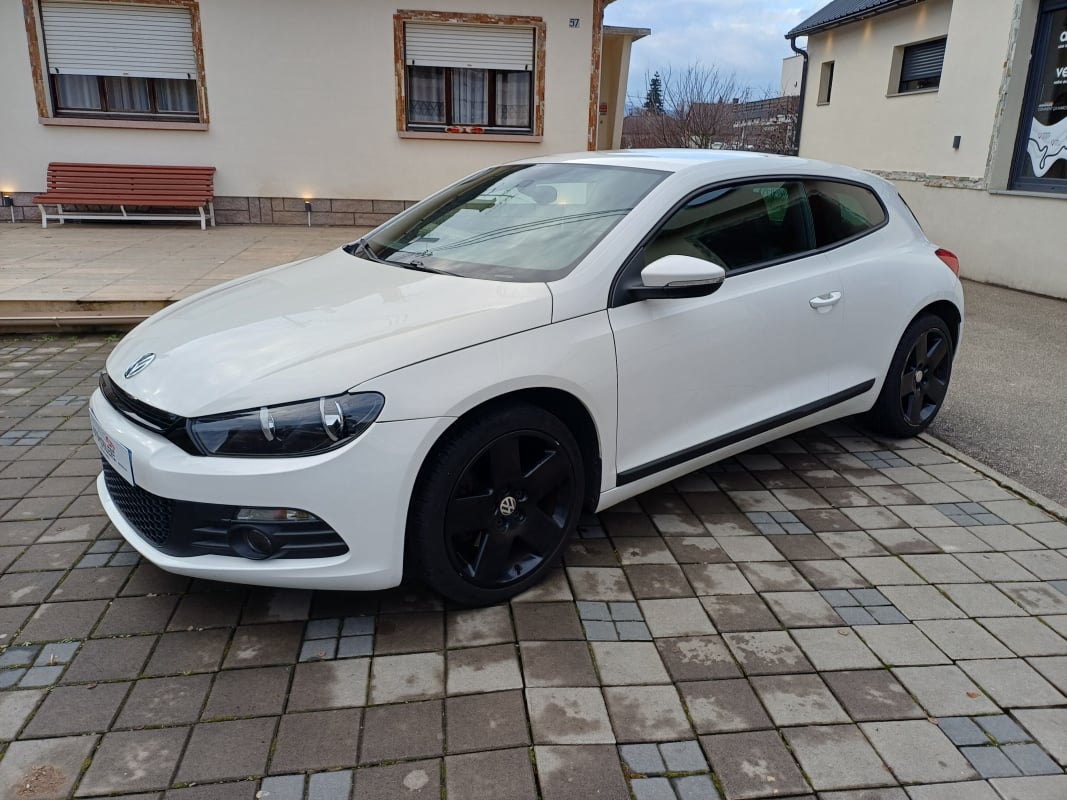 Volkswagen Scirocco 1.4 TSI 160 CV 16 V Carat Bon état int/ext — 31