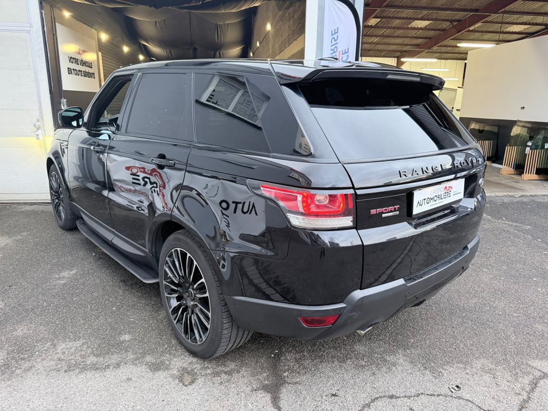 Land Rover Range Rover Sport 3.0 TDV6 258 HSE - Toit ouvrant - Caméra de recul - GPS — 26