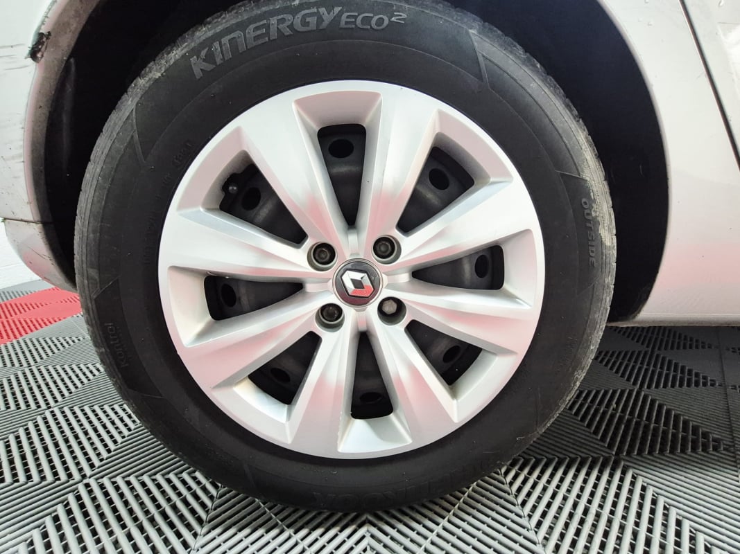 Renault Clio Phase 2 1.5 dCi FAP Energy eco2 75 cv — 20