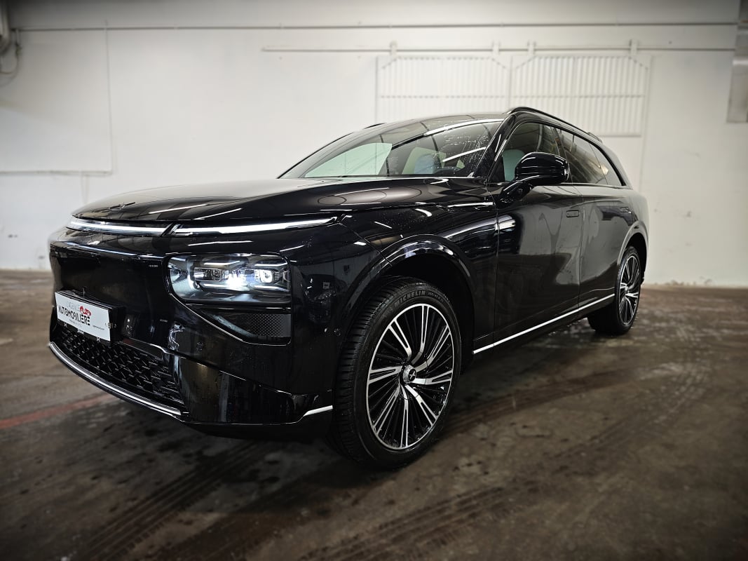 Xpeng G9 Performance — 1