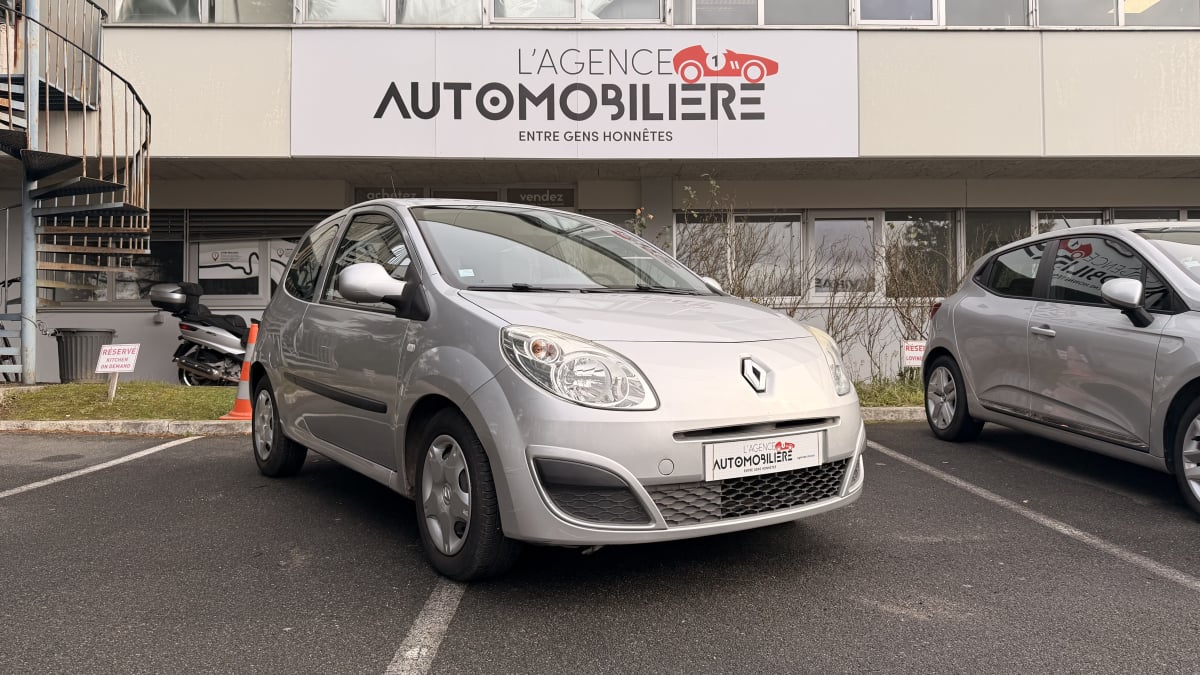 Renault Twingo II 1.2 i 16V 75 cv — 1