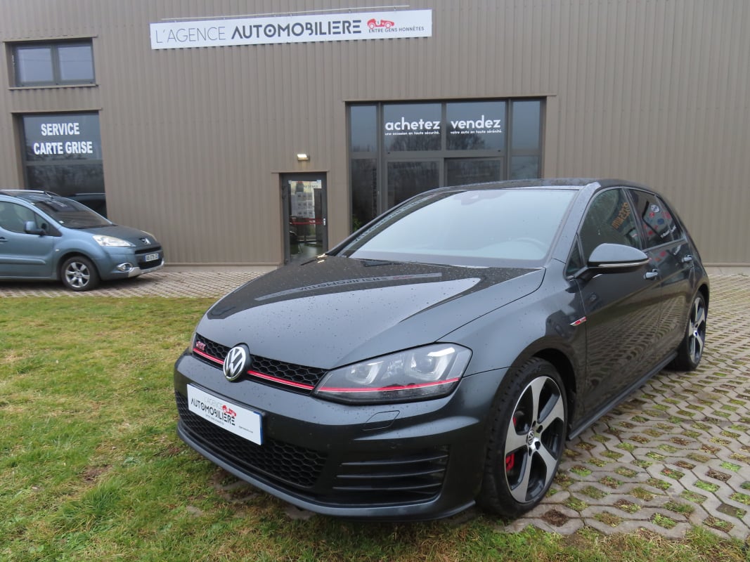 Volkswagen Golf GTI 2.0 16V Performance 230Cv — 1