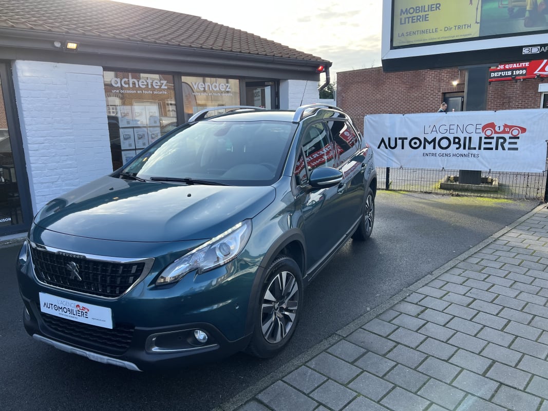Peugeot 2008 ALLURE Pure Tech 110 EAT6 CAR PLAY CAMERA — 1