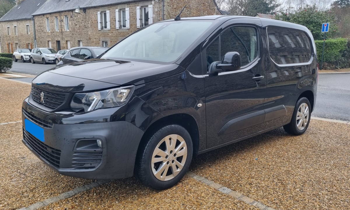 Peugeot Partner PARTNER ASPHALT DIESEL 130cv EAT8 — 1