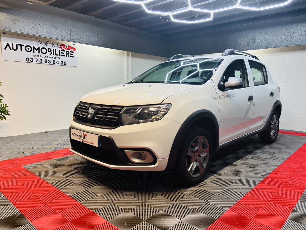 Dacia Sandero 0.9TCE 90CH STEPWAY PRESTIGE — 1