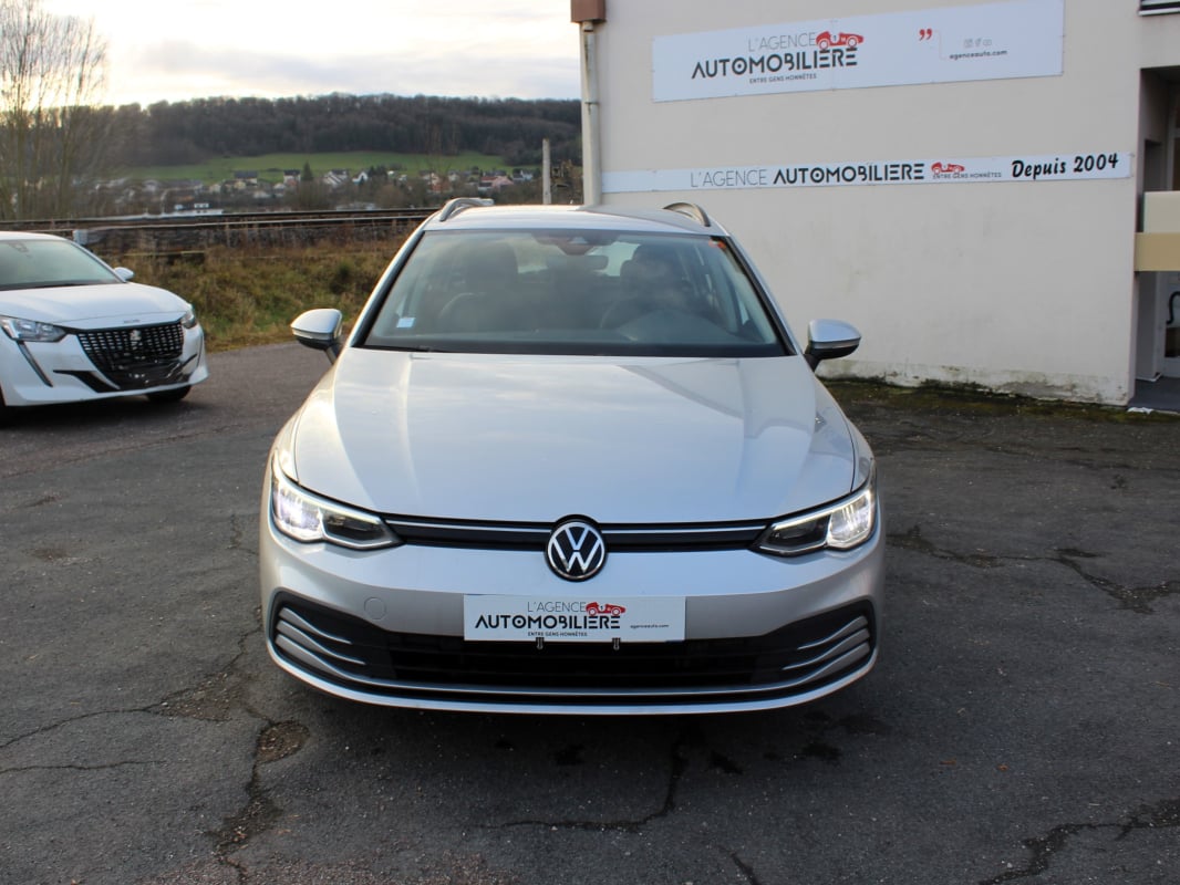 Volkswagen Golf VIII Golf SW 2.0 TDI SCR 115 CH Life DSG7 — 2