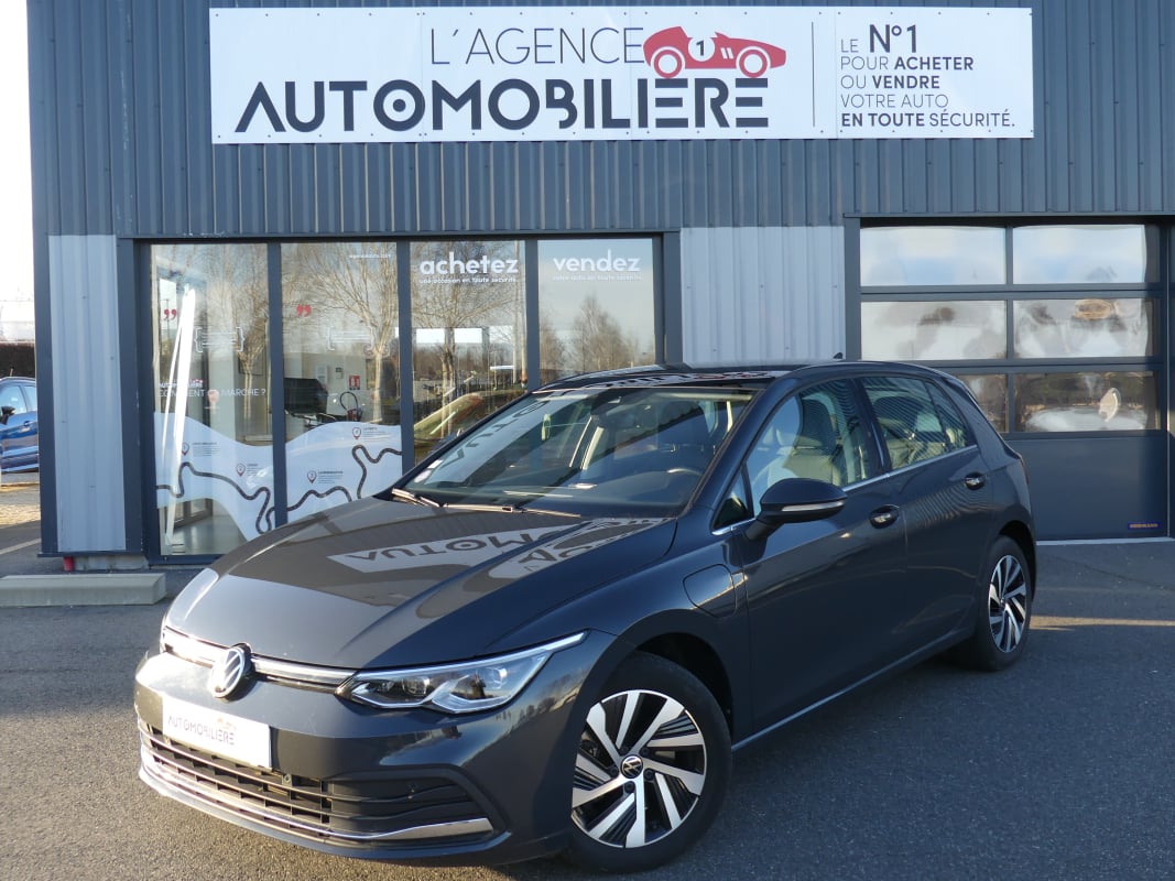 Volkswagen Golf GOLF VIII 1.4 Hybrid Rechargeable OPF 204 cv DSG6 Style — 1