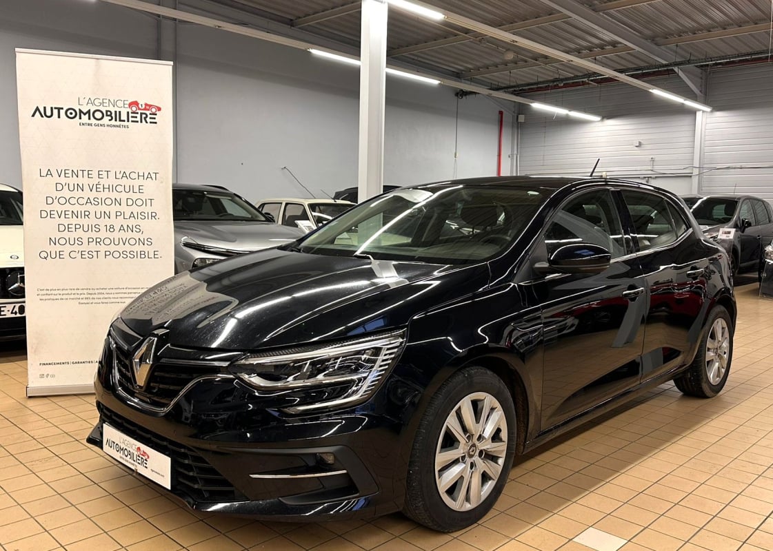 Renault Megane IV Berline Blue Dci 115 - 21B Business 6.0CV — 1