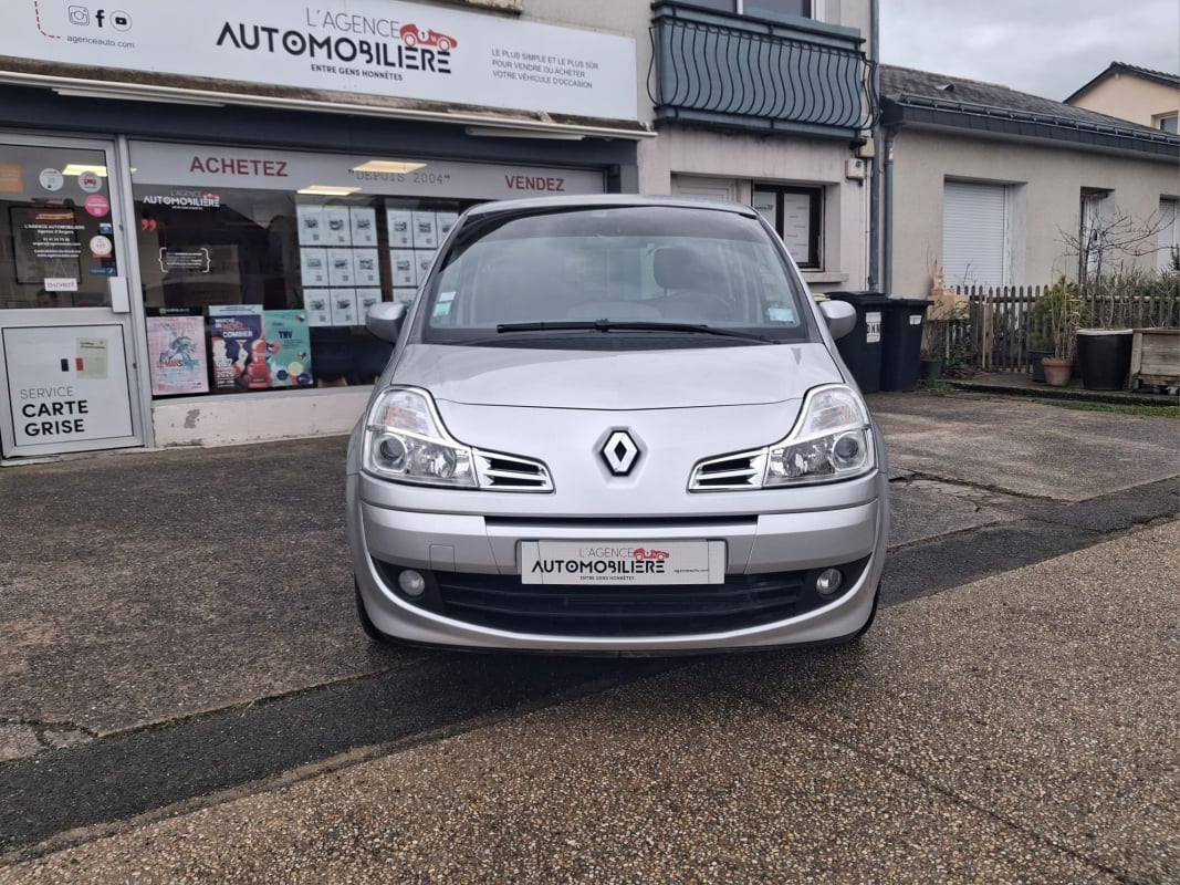 Renault Modus Phase 2 1.6i 110 cv Dynamique 2ème main PMR / Conduite autonome et aide au fauteuil — 2