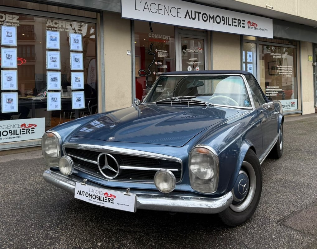 Mercedes-Benz 230 SL PAGODE *VEHICULE FRANCAIS, SUIVI RIGOUREUX*