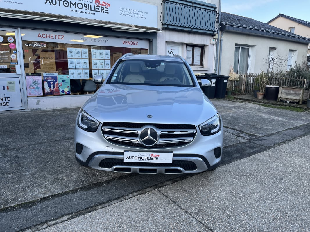 Mercedes-Benz Classe GLC 220 d 2.0 d 4MATIC 9G-TRONIC 194 cv Boîte auto BUSINESS LINE LAUNCH EDITION — 2