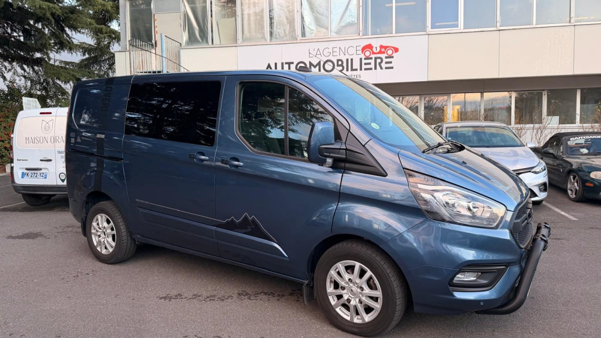 Ford Transit 2.0 TDCI Ecoblue Turbo aménagé par INDIANCARSN