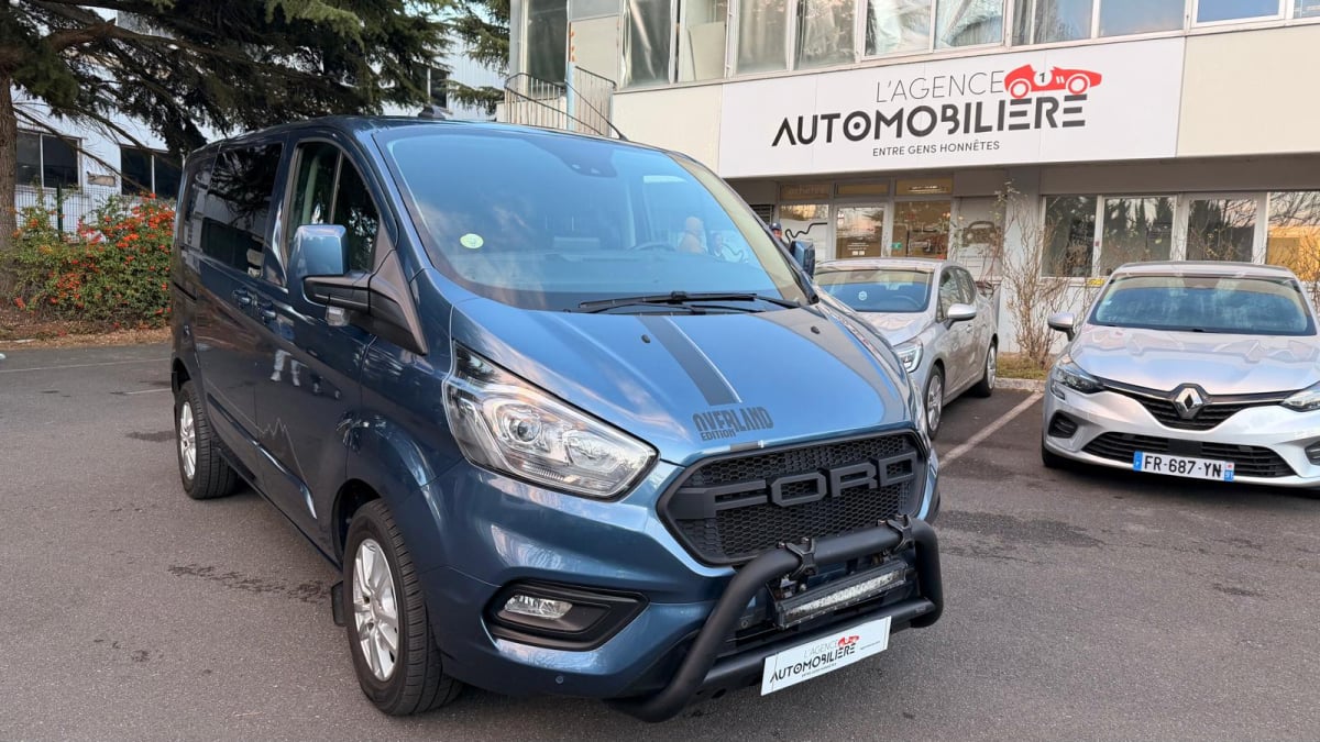 Ford Transit 2.0 TDCI Ecoblue Turbo aménagé par INDIANCARSN — 2