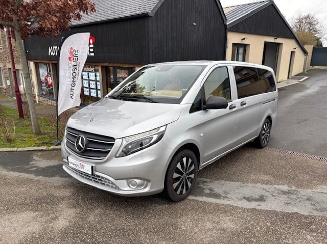Mercedes-Benz Classe V CLASSE V 119 CDI LONG BVA RWD SELECT VIP 4X4 — 39