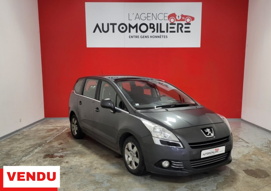 Peugeot 5008 PEUGEOT 5008 1,6 HDI 112 PREMIUM 7PL — 1