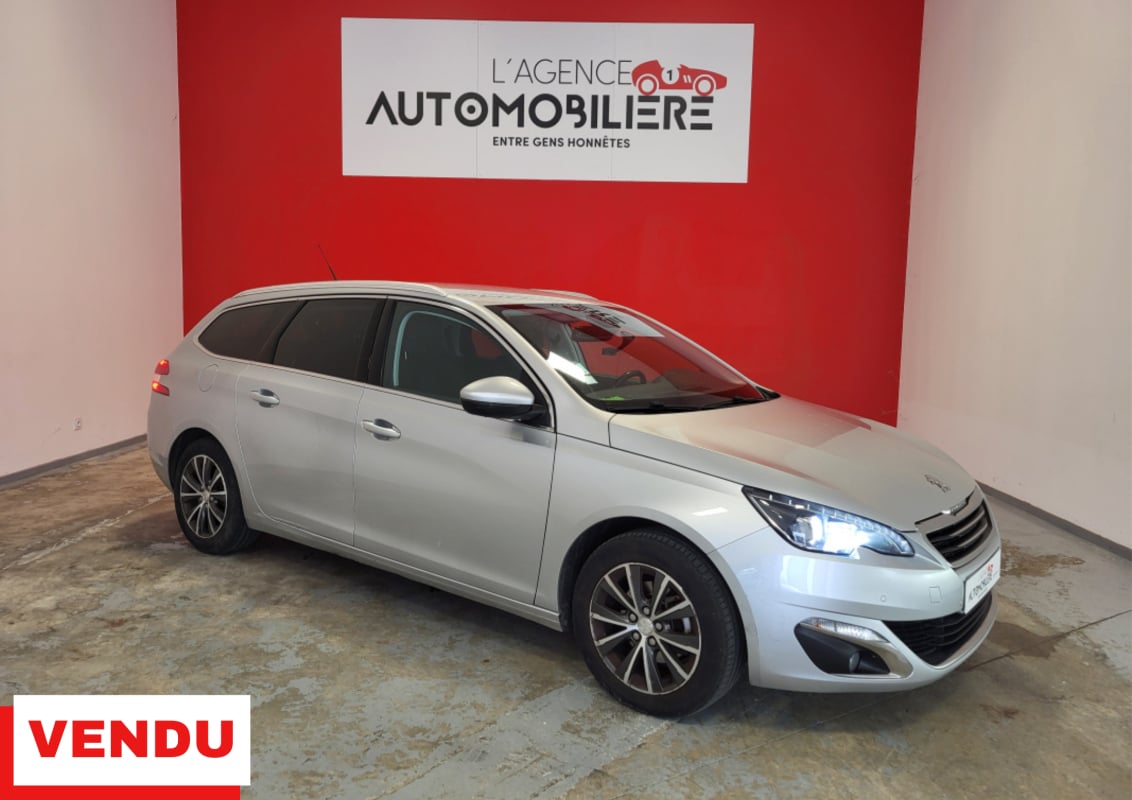Peugeot 308 SW 1.2 PURETECH 130 ALLURE EAT6 + CAMERA + ATTELAGE — 1