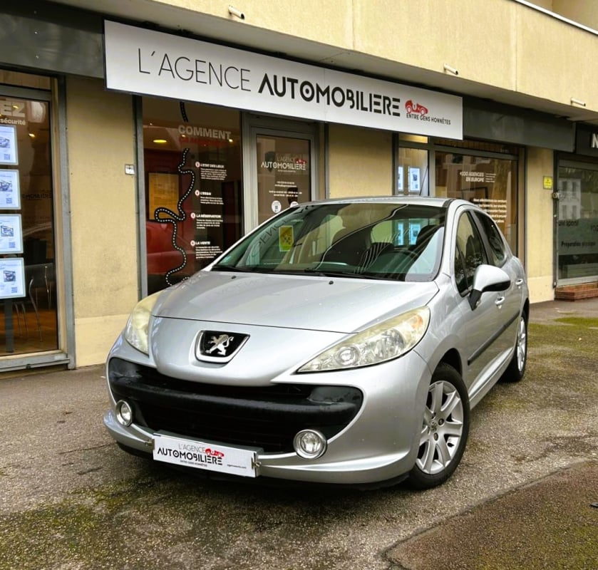 Peugeot 207 1.6 HDI 16V 90 STYLE BLUE LION 5P ""DISTRIBUTION A JOUR"" — 1