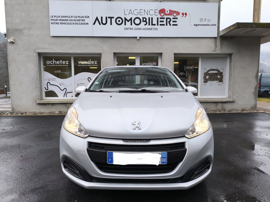 Peugeot 208 1.2 PURETECH 68 LIKE 5P — 2