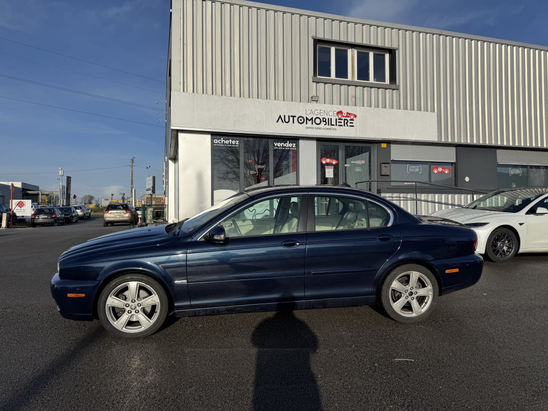 Jaguar X-Type 3.0 V6 231 CH EXECUTIVE — 2