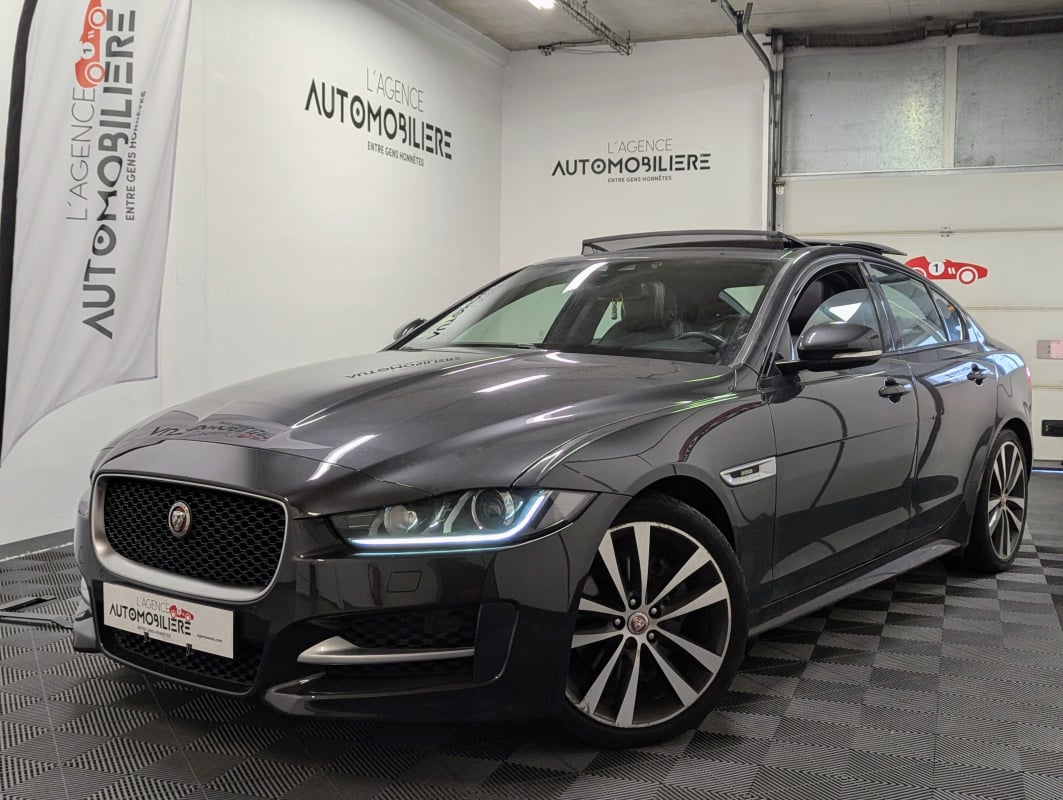 Jaguar XE 2.0D 180 R-SPORT AUTO + TOIT OUVRANT