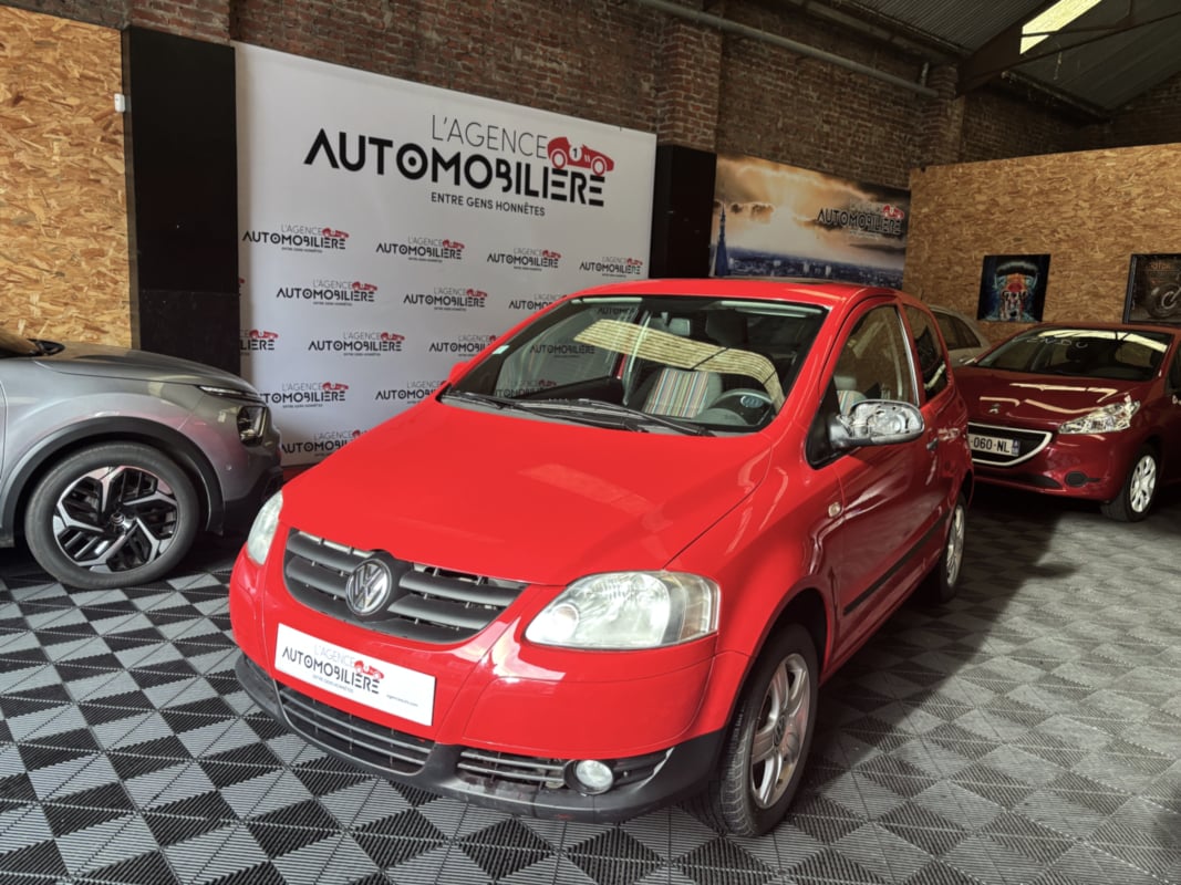 Volkswagen Fox 1.4 MPI 75ch finition PACK SPORT — 1