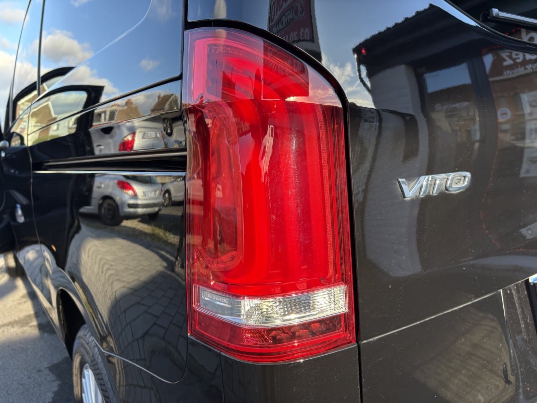 Mercedes-Benz Vito 119 CDI Mixto Compact Select 9G-Tronic / TVA RECUPERABLE — 40
