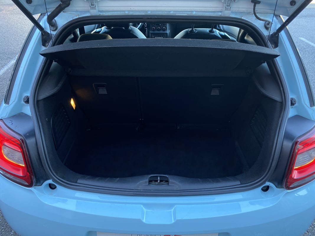 Citroen DS3 1.4 95CH AIRDREAM CHIC — 16