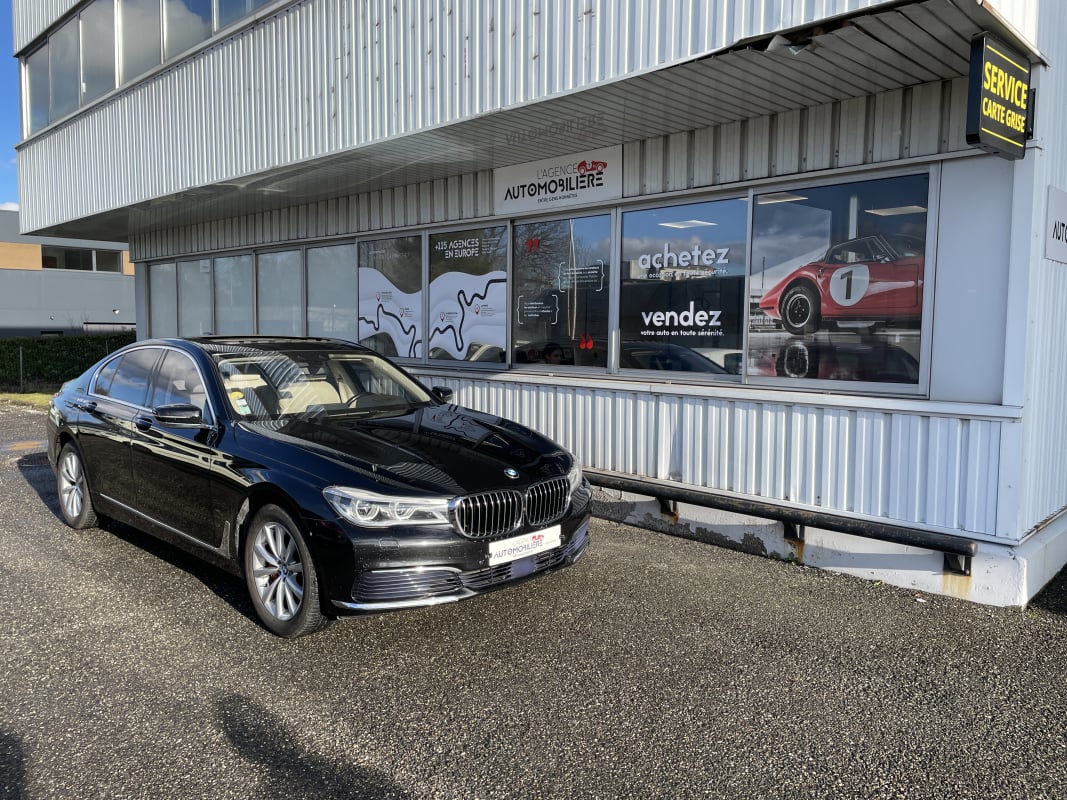 BMW Série 7 (G11) 730d SUREQUIPÉE 3.0 xDrive 265 CV BVA - GARANTIE 12 MOIS