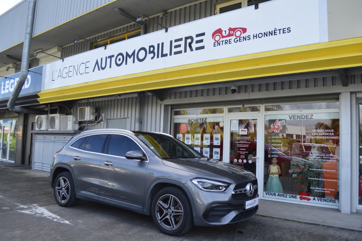 Mercedes-Benz Classe GLA 250 E AMG LINE 8G-DCT — 1