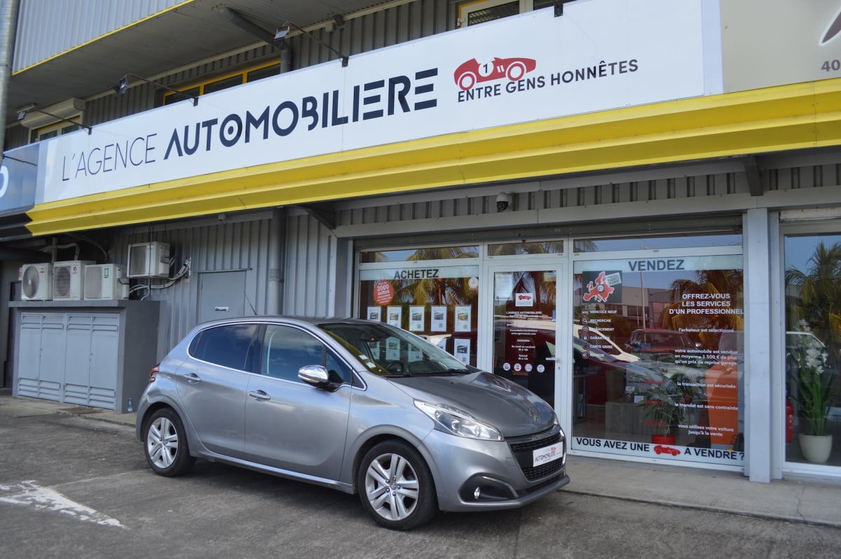 Peugeot 208 1.2 PURETECH 110 — 1
