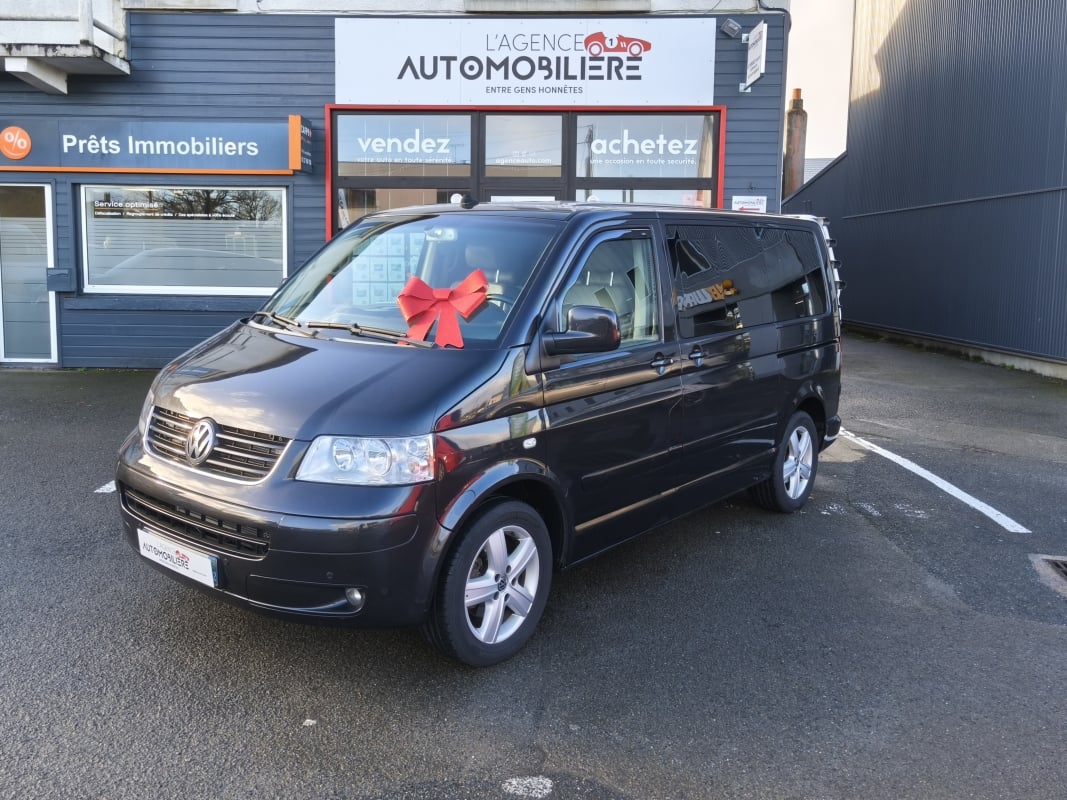 Volkswagen T5 2.5 TDi 174ch BVM6 CONFORTLINE 7 places — 1