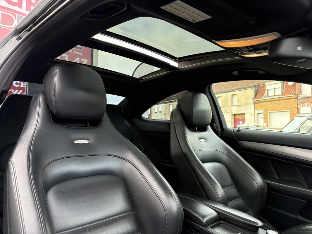 Mercedes-Benz Classe C III COUPE 63 AMG BVA7 SUIVI COMPLET MERCEDES — 2